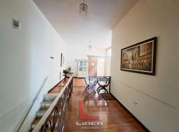 Casa · 253m² · 3 Quartos · Casa para alugar em Centro de 252.57m² com 3 Quartos