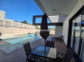 Casa · 410m² · 4 Quartos · 4 Vagas · Casa de Condomínio para venda e aluguel em Medeiros de 410.00m² com 4 Quartos, 4 Suites e 4 Garagens