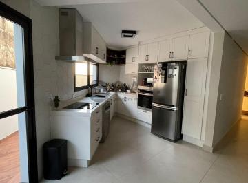Foto 01 · Casa em condomínio na Vila Haro, Sorocaba-SP: 3 quartos, 1 suíte, 2 salas, 3 banheiros, 4 vagas de g