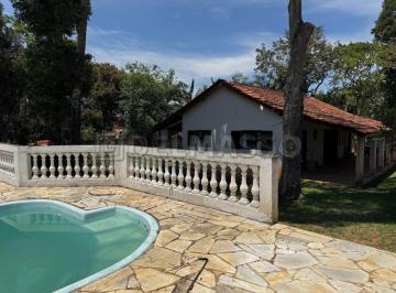 Rural de 3 quartos, Ibiúna · Chácara térrea e reformada em condomínio - 1.240 m² por R$ 530 Mil!