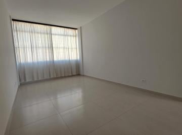 Apartamento · 127m² · 3 Quartos · 1 Vaga · Apartamento Espaçoso com 3 Quartos no Edifício Goiandira - Centro de Goiânia
