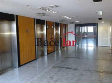 Comercial · 580m² · Andar : / Comercial / Centro