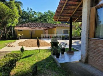 Foto 01 · Imperdível Sítio a venda em Guararema-SP, Bairro Merenda: 3 Quartos, sendo 2 Suítes, Sala, Cozinhas