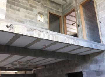 Casa · 4 Quartos · 2 Vagas · Sobrado em construção no Indaiá - Caraguatatuba/SP
