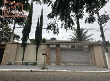 Casa · 360m² · 4 Quartos · 3 Vagas · Sobrado em Vila Resende - Caçapava/SP