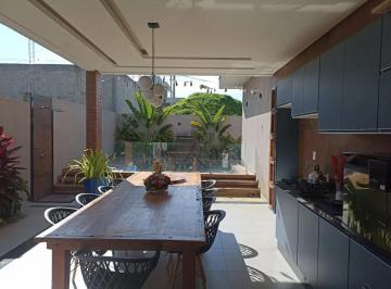 Casa de 4 quartos, Caçapava · Casa em Condomínio Residencial Santa Mônica com piscina 5 Dormitórios 4 suítes 300m²