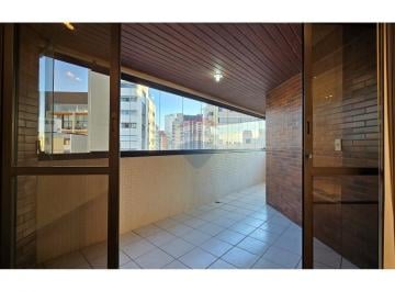 Apartamento · 190m² · 3 Quartos · 3 Vagas · Vend-se apartamento 190 m², 3 suítes, escritório/sala tv, 2 terraços, 3 vagas na Rua Paraguaçu, 456,