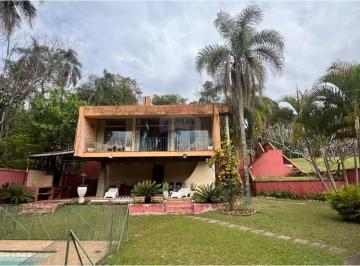 Casa · 394m² · 3 Quartos · 6 Vagas · Casa com piscina e  muito verde no Condomínio Sausalito em Mairiporã - R$1.200.000,00
