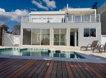 Casa · 320m² · 4 Quartos · 4 Vagas · Lindo sobrado a venda ou locação no Reserva da Serra Jundiaí