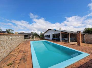 Casa · 490m² · 4 Quartos · 5 Vagas · Casa 4 dormitórios com piscina e salão de festas em terreno de 1.000m²