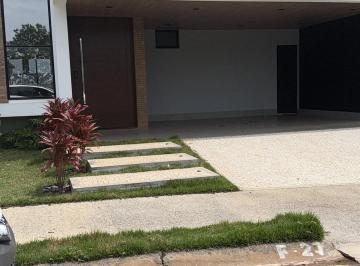 Casa · 170m² · 3 Quartos · 2 Vagas · Casa térrea com 3 suítes e hidromassagem no Jardim Esmeralda em Marília