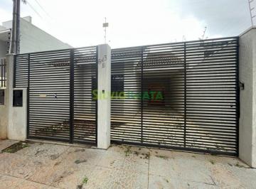 Casa · 120m² · 3 Quartos · 2 Vagas · LOCAÇÃO | Casa, com 3 dormitórios em Jardim Monte Rei, Maringá