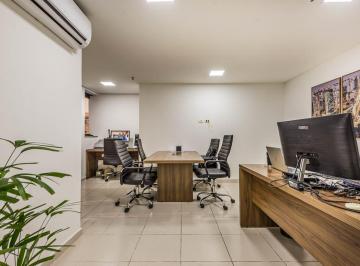Comercial · 101m² · 5 Quartos · 3 Vagas · Prédio comercial na Rua Abílio Soares, 227 - 102 e 102 • 101 m²