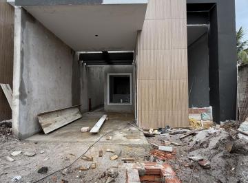 Casa · 109m² · 3 Quartos · 3 Vagas · Casa com 3 dormitórios à venda, 240m² por R$ 760.000 - Jardim Atlântico Leste (I