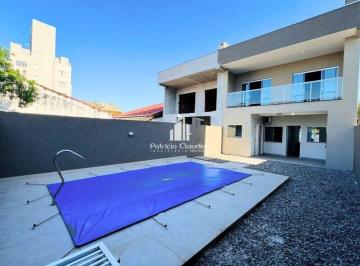 Casa · 4 Quartos · Sobrado Com Piscina Para 14 pessoas a 100 metros Da Praia no Rainha do Mar