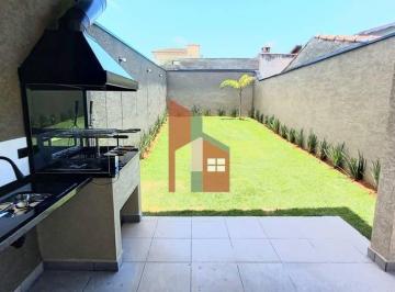 Casa · 122m² · 3 Quartos · 2 Vagas · Casa | 3 Suítes | 122 m² | Terreno Plano | Espaço Gourmet