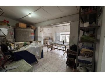 Comercial · 103m² · 2 Vagas · Casa Comercial: Grande Oportunidade em Peruíbe!