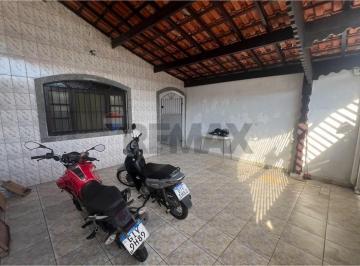 Casa · 92m² · 2 Quartos · 2 Vagas · Casa Charmosa à Venda em Mirim, SP!