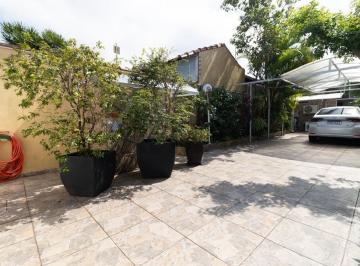 Casa · 83m² · 1 Quarto · 4 Vagas · casa Refugio