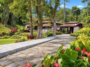 Casa · 300m² · 5 Quartos · 8 Vagas · Casa em Parque do Ingá - Teresópolis