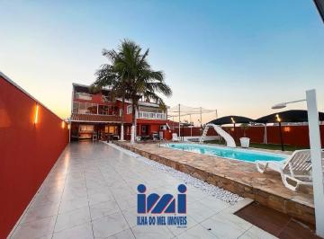 Casa · 420m² · 7 Quartos · 8 Vagas · Triplex frente mar com 2 lotes em Matinhos