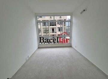 Apartamento · 70m² · 2 Quartos · 1 Vaga · Apartamento : Padrão / Residencial / Leme