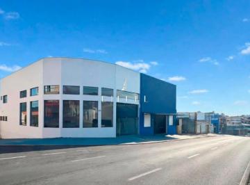 Comercial · 327m² · Galpão para alugar em Votorantim, Jardim Toledo, com 327 m²