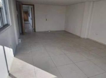 Comercial · 45m² · Sala em prédio individual com ótima localização no bairro Pedra Azul