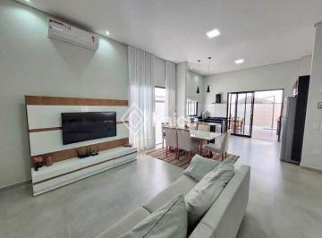 Casa · 160m² · 3 Quartos · 2 Vagas · Casa para locação no Condomínio Central em Salto/SP.