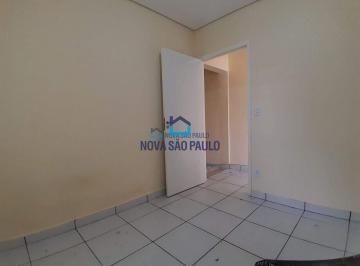 Casa · 55m² · 3 Quartos · Casa térrea residencial com 3 quartos e quintal para alugar no Jardim Miriam