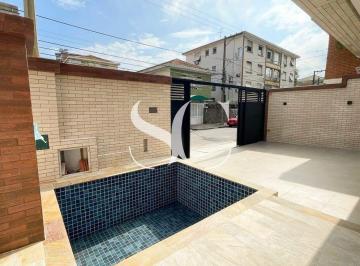 Casa · 234m² · 4 Quartos · 2 Vagas · Vende-se casa de 04 dormitórios sendo 04 suítes no bairro de Ponta da Praia em Santos