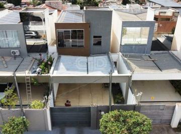 Casa · 138m² · 3 Quartos · Sobrado com 3 Suítes e Energia Solar no Dom Aquino