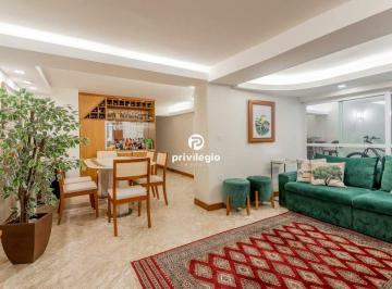 Sala · Casa Duplex à Venda em Ipanema com 5 Quartos e 2 Suítes