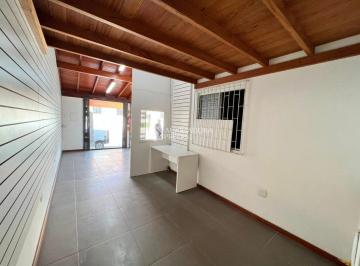 Casa · 74m² · 3 Quartos · 1 Vaga · CASA COM ESPAÇO COMERCIAL À VENDA