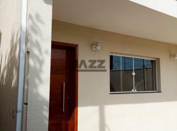 Casa · 2 Quartos · 2 Vagas · Sobrado Aconchegante com 3 Dormitórios, Suíte e Área Gourmet Integrada