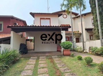 Casa · 140m² · 3 Quartos · 4 Vagas · Maravilhoso sobrado em condominio com 3 quartos e jacuzzi a venda