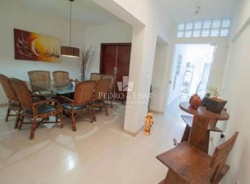 Casa · 230m² · 4 Quartos · 2 Vagas · Casa com 4 quartos para alugar na Rua Inspetor Mário Teixeira, Jardim Anália Franco