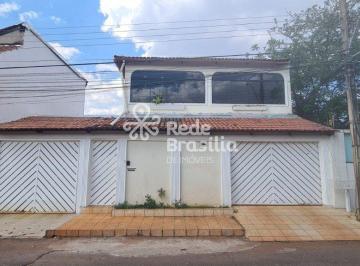 Casa · 400m² · 4 Quartos · 5 Vagas · SMT conjunto 13 | Casa escriturada com 4 quartos sendo 2 suítes com 5 Vagas de Garagem coberta |  Ta