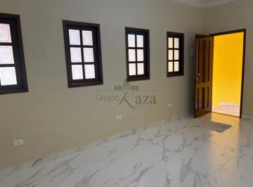 Comercial · 1m² · 2 Quartos · 3 Vagas · Oportunidade - Casa - Residencial São Francisco - 2 Dormitórios - 187m²