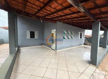 Casa · 181m² · 3 Quartos · 2 Vagas · CASA COM QUINTAL AMPLO E CHURRASQUEIRA EM CONDOMÍNIO