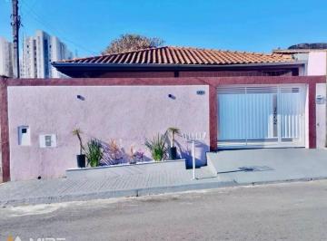 e7b21f03e0cf7f6d96d5d9f367eaf4ec1e44b4aa · Casa com 3 Quartos no Bairro São Sebastião
