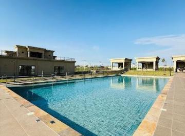 3307a69a43cd564eec6e4bf361477061b4bee79c · LOTE COM 251m² EM CONDOMÍNIO DE LUXO