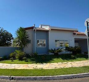 19f8a25388c128dcb20f26f22e33ff9329ce9419 · Casa com 3 dormitórios e piscina para alugar no Golden Park, 220 m² - Jardim Golden Park Residence -