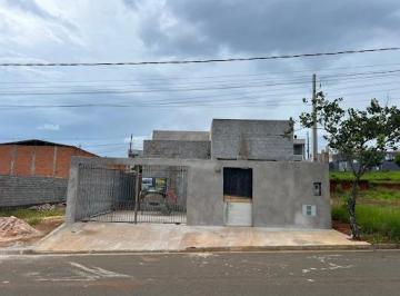 0506d9d3ea24919f3b48079b4719b123300dec82 · Casa com 3 quartos e suíte!