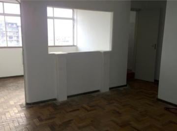 Comercial · 33m² · Sala comercial a venda na Galeria Malcon andar alto - Excelente vista. O menor valor .