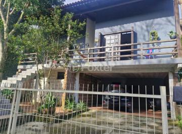 fe0bb022ffe258a7ae8d7342a4bee360.jpg · Casa em Condomínio, 3 dormitórios, 250 m², em Centro