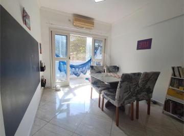 Apartamento · 80m² · 1 Quarto · 1 Vaga · Apartamento com 1 quartos à venda em Itararé - SP