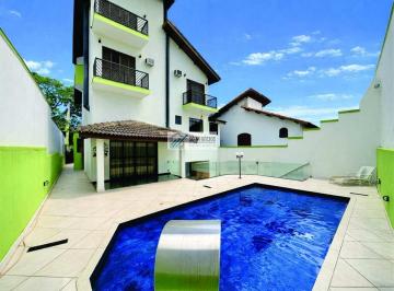 2000180be216d9179a9f22bfb35b53.jpeg · Casa mobiliada à venda no Condomínio San Diego na Granja Viana com 4 suítes, piscina e espaço gourme