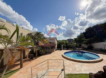 Casa de 5 quartos, Vicente Pires · Vicente Pires | Terreno de 1.550m² | Piscina Área de Lazer Completa e Energia Solar | Aceita Permuta