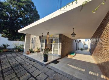 Casa de 4 quartos, Niterói · CASA LINEAR COM 4 QUARTOS SENDO 1 SUÍTE COM QUINTAL E 2 VAGAS EM SÃO FRANCISCO